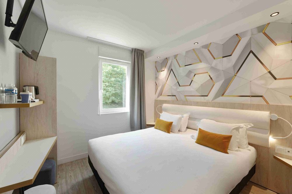 Photo of Bedroom in Crepy-en-Valois