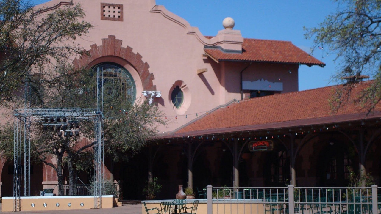 Photo of Buildings in St. Paul Square