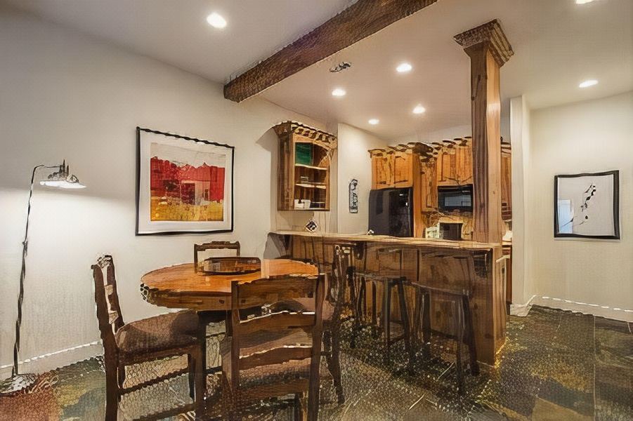 Photo of Livingroom in North Park City
