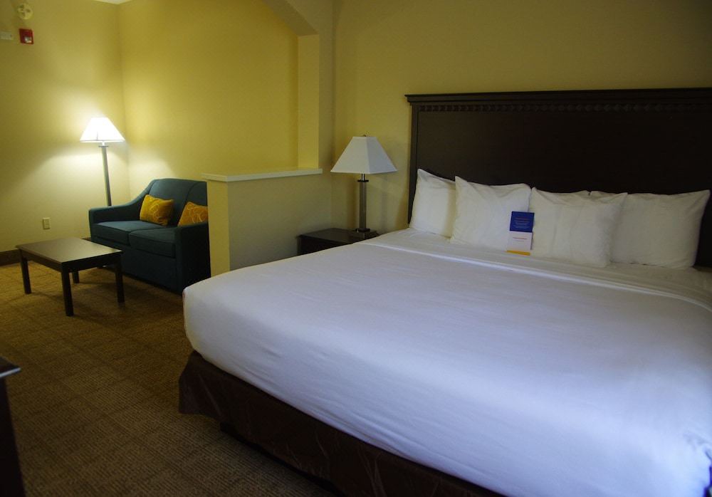 Photo of Bedroom in Tulare