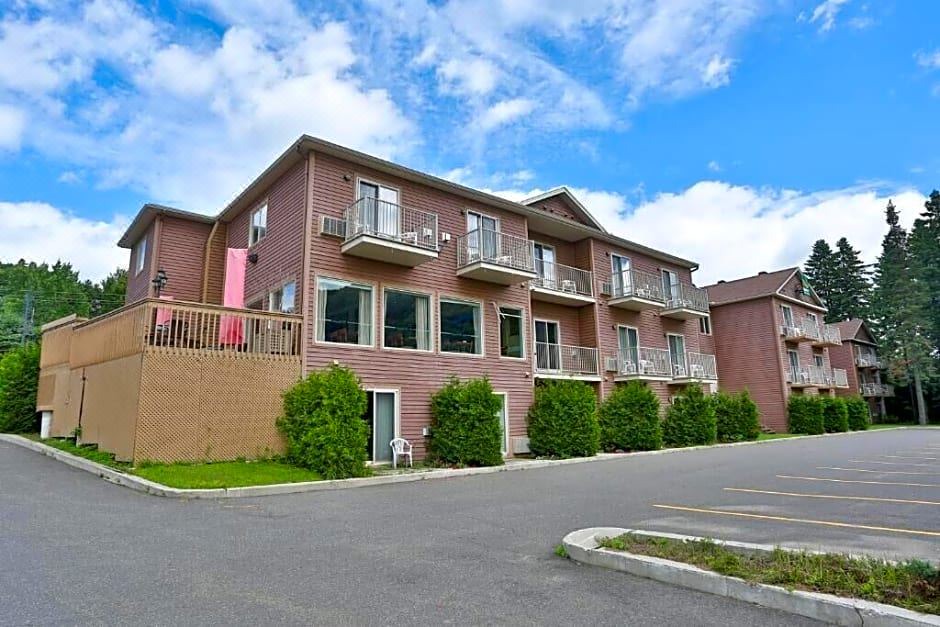Photo of Buildings in Saint-Sauveur