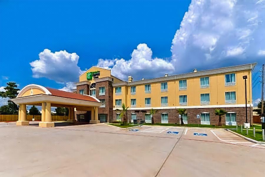 Photo of Buildings in Tomball