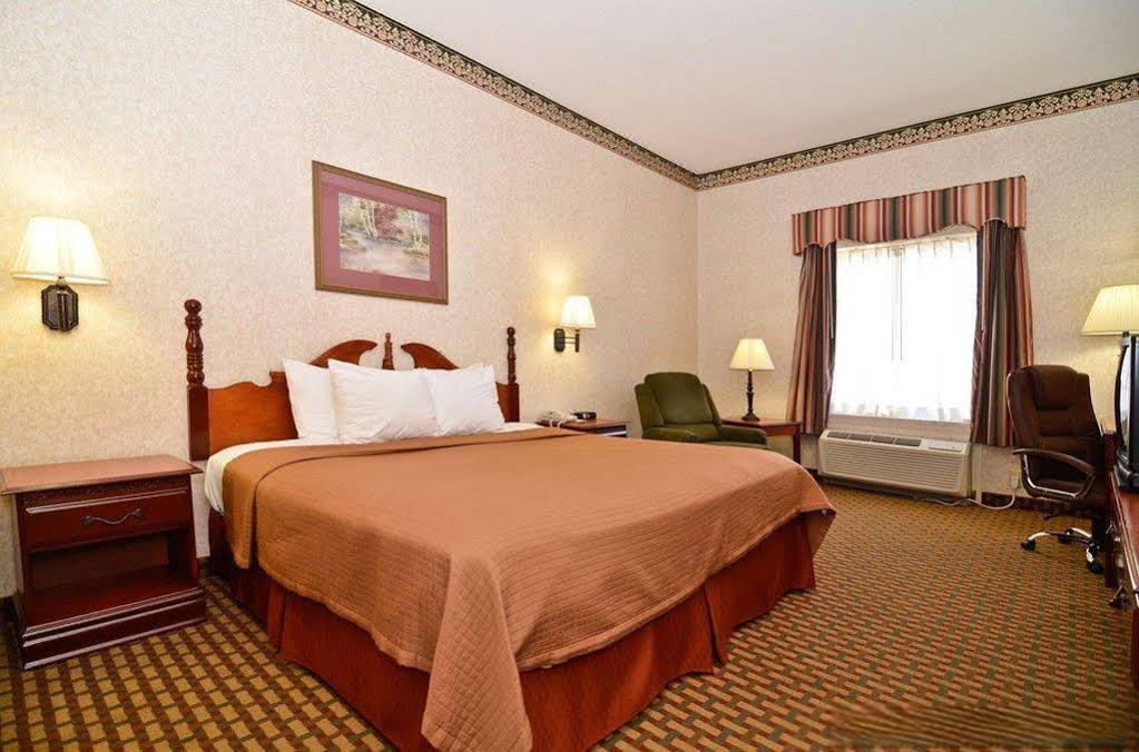 Photo of Bedroom in Perry