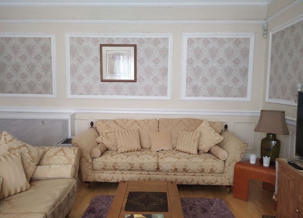 Photo of Livingroom in Busby