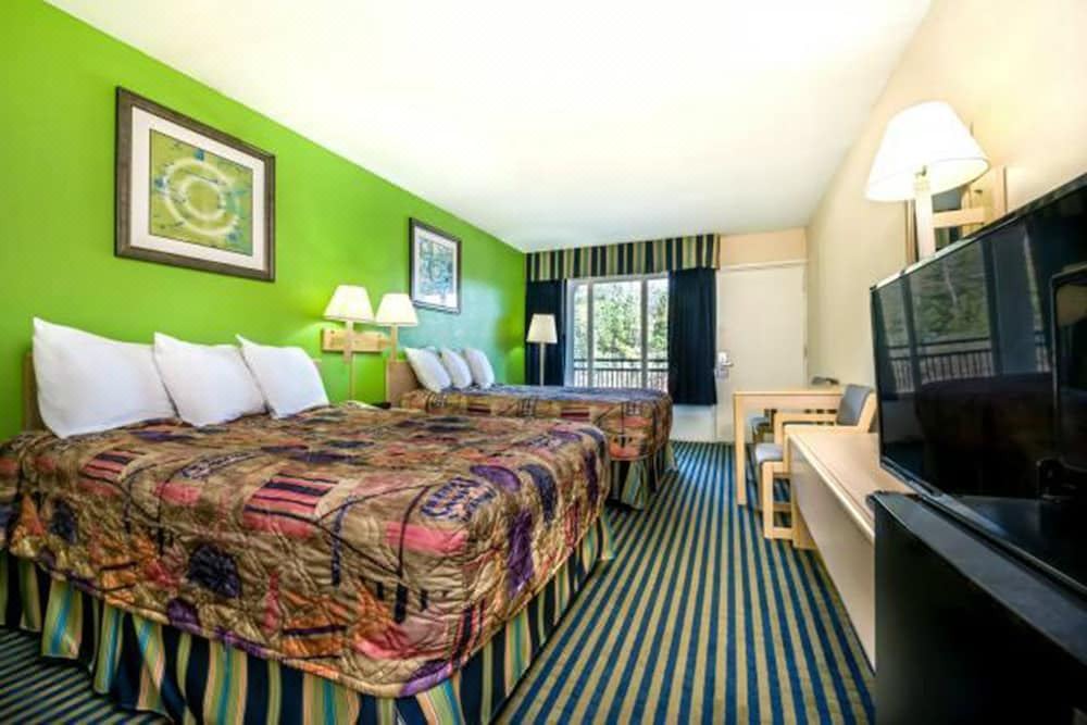 Photo of Bedroom in Richmond Hill