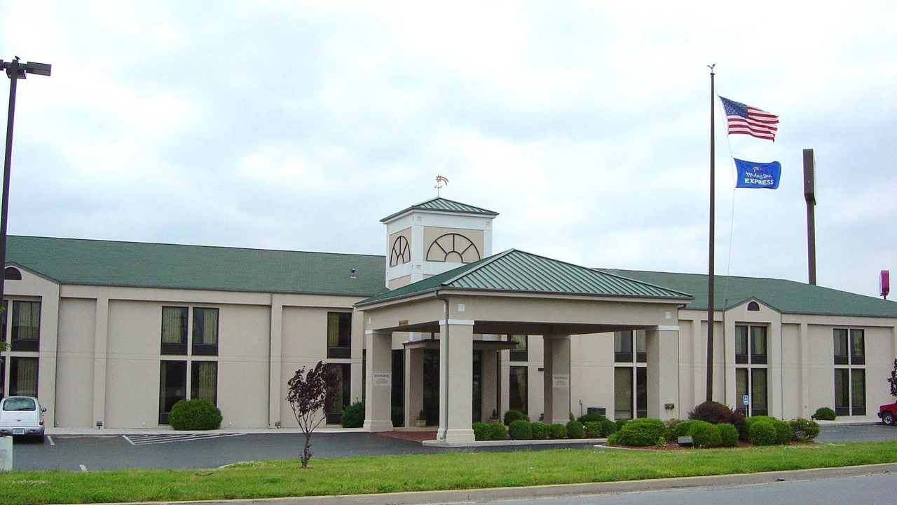 Photo of Buildings in Marshfield