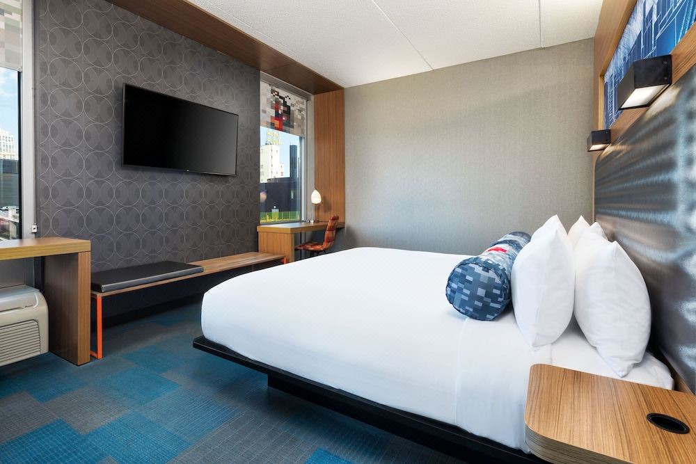Photo of Bedroom in Downtown East