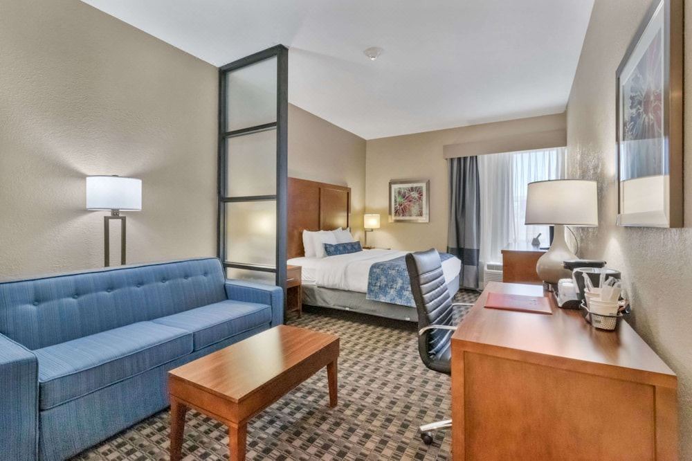 Photo of Livingroom in Greenville - Spartanburg