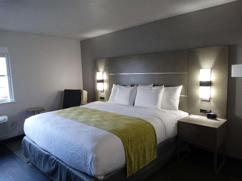 Photo of Bedroom in Sweetwater
