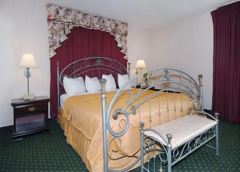 Photo of Bedroom in Laurel