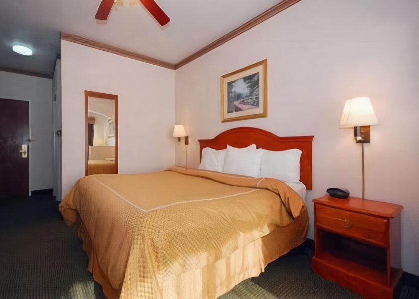 Photo of Bedroom in Rowlett