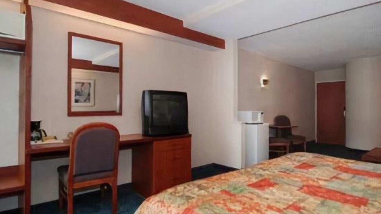 Photo of Bedroom in Niantic