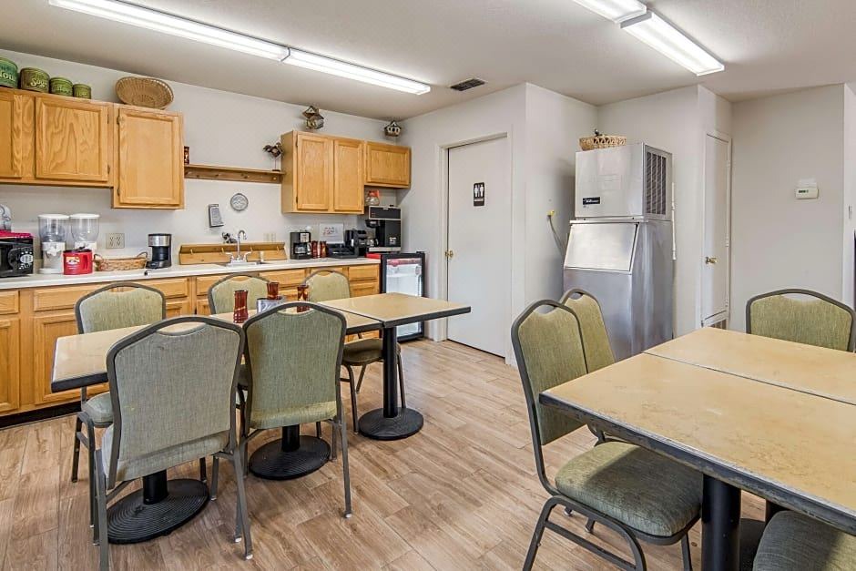 Photo of Livingroom in Baird
