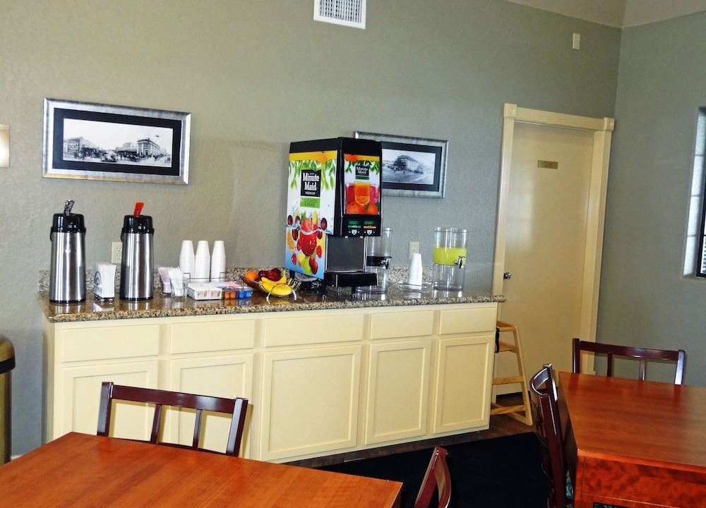 Photo of Others in Kenedy