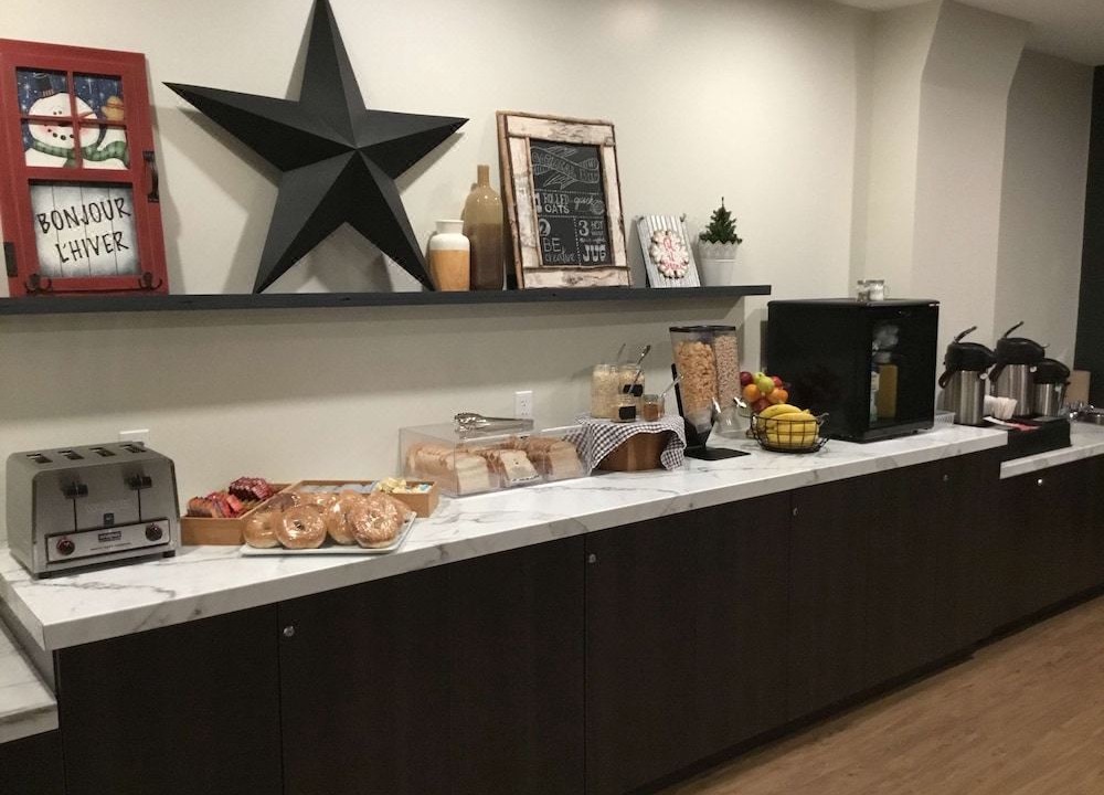 Photo of Others in Hearst