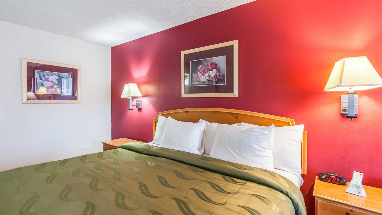 Photo of Bedroom in Luray