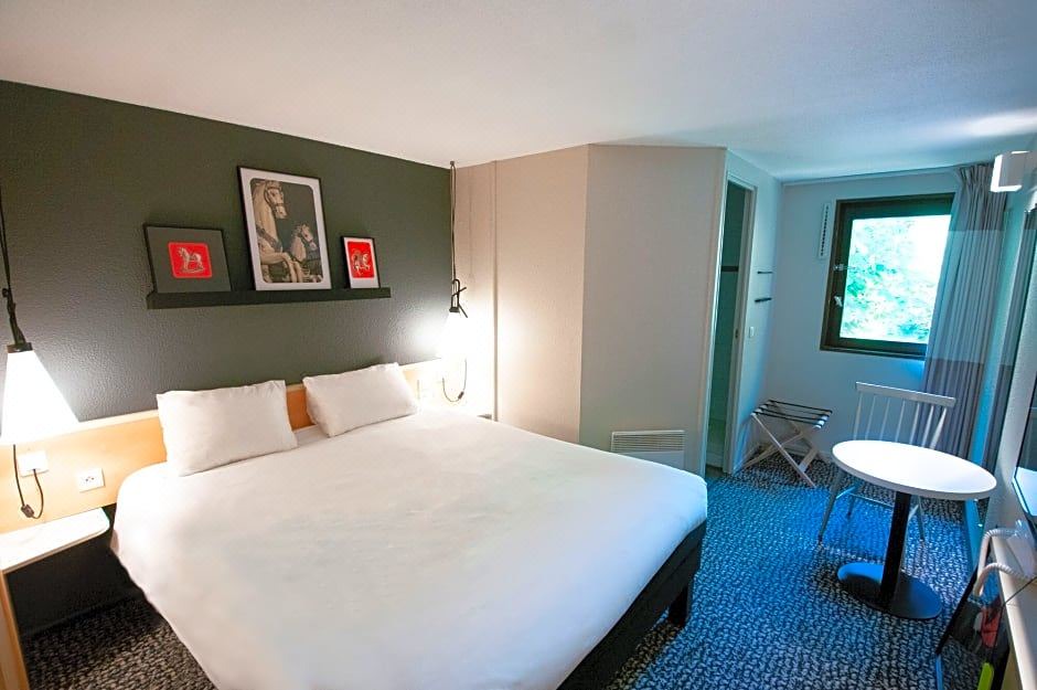 Photo of Bedroom in Maisons-Laffitte