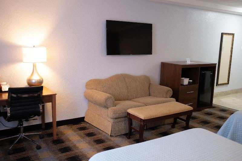 Photo of Livingroom in Main Street Hyannis