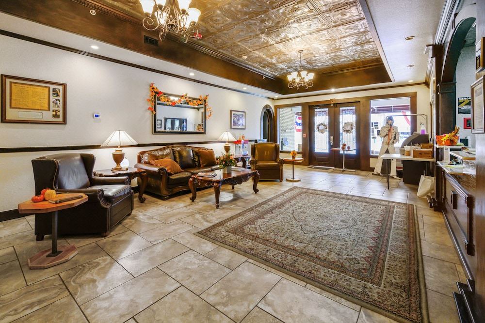 Photo of Livingroom in Gonzales