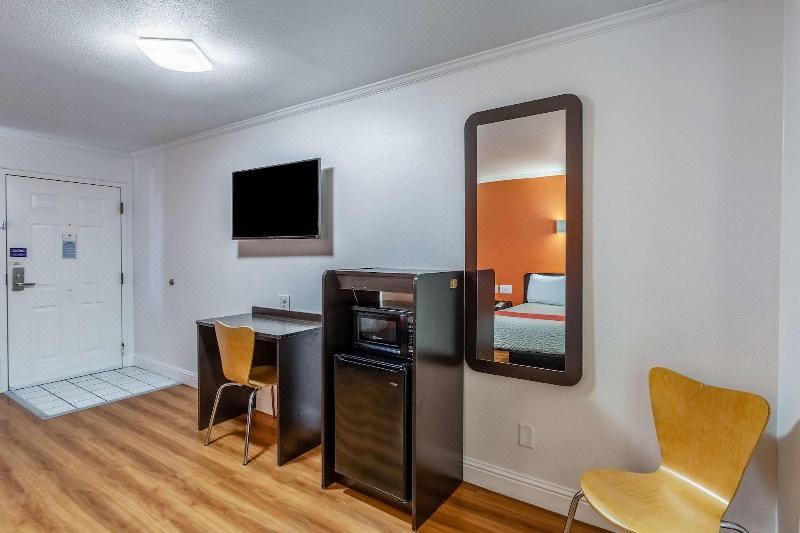 Photo of Livingroom in Lodi