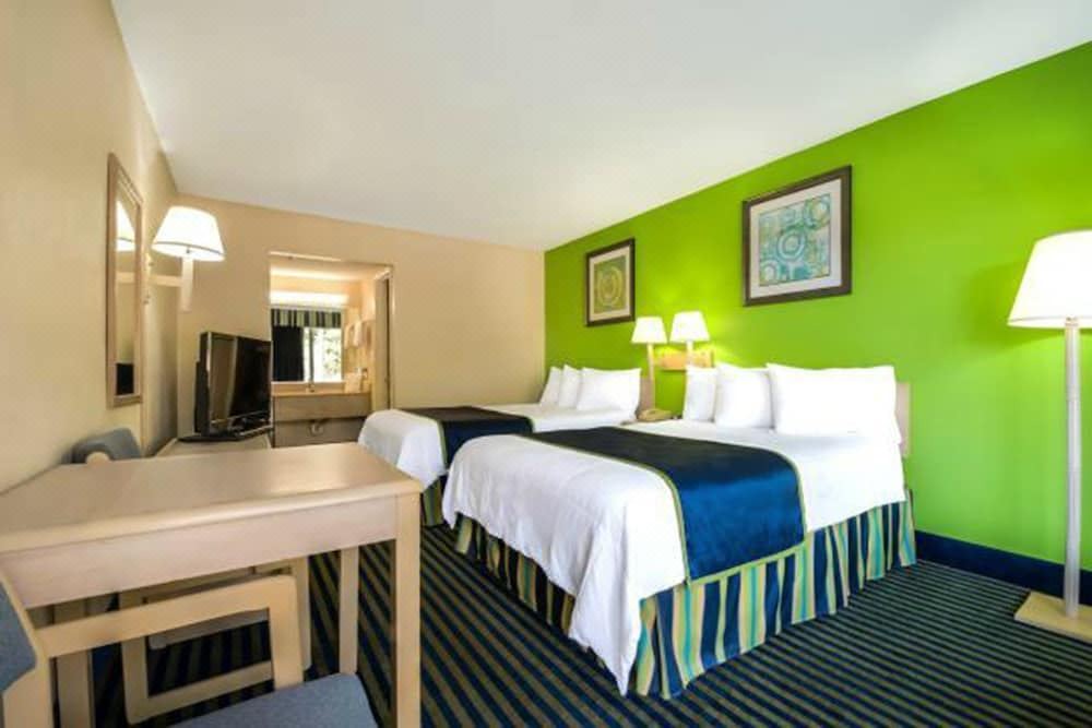 Photo of Bedroom in Richmond Hill