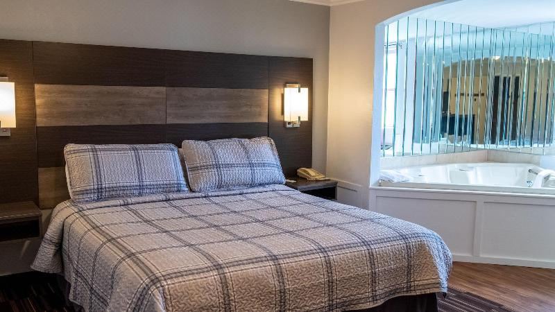 Photo of Bedroom in Main Street Hyannis