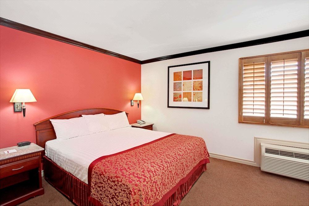 Photo of Bedroom in Lamanda Park