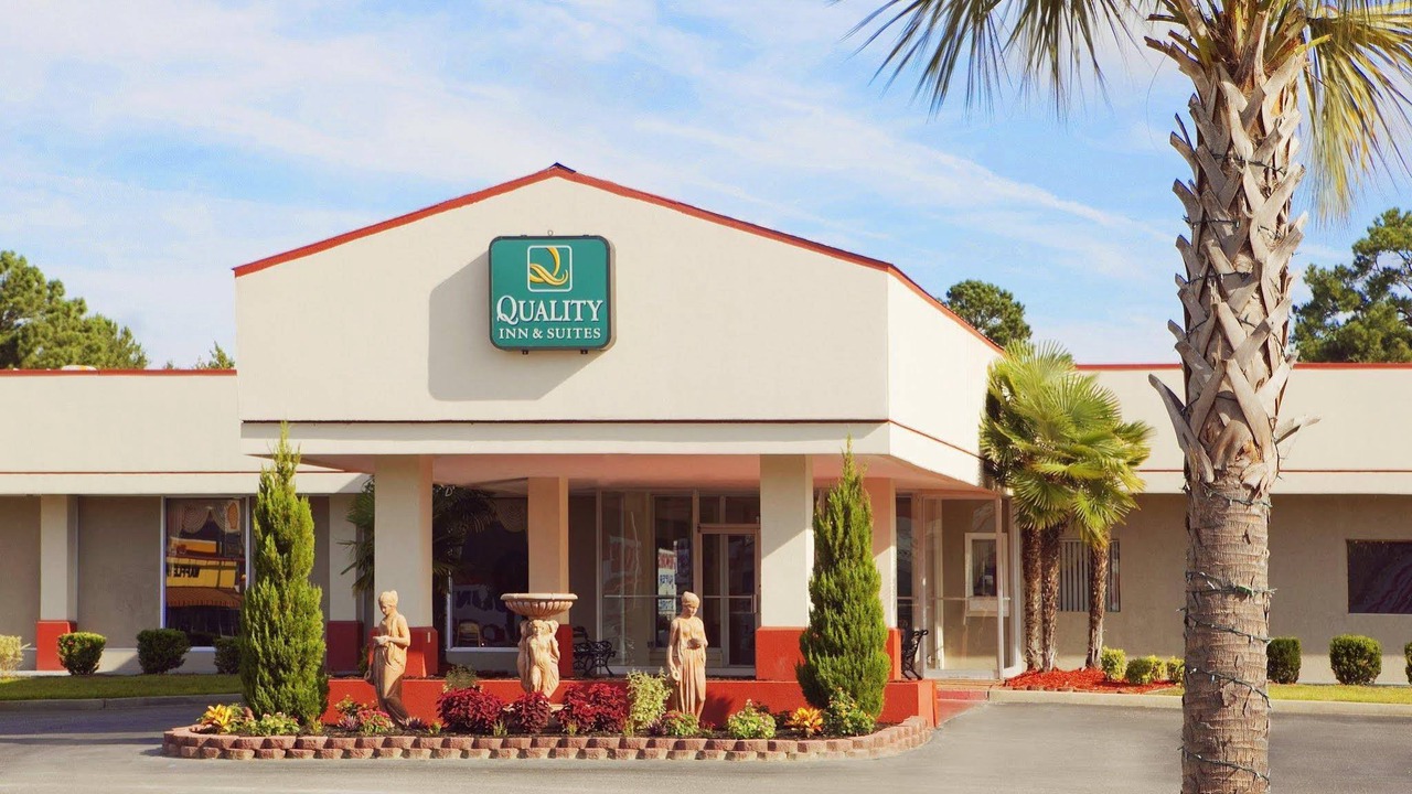 Photo of Buildings in Walterboro