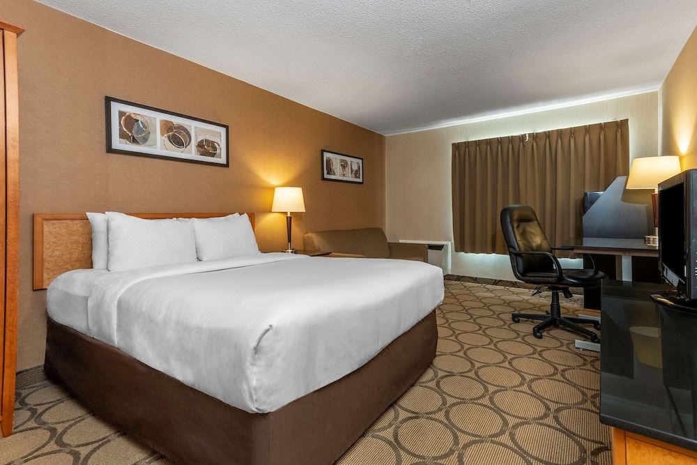 Photo of Bedroom in Parry Sound