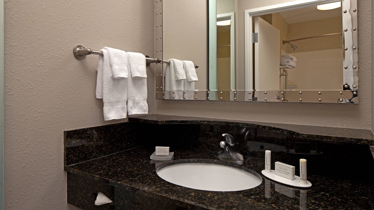 Photo of Bathroom in Downtown Baltimore