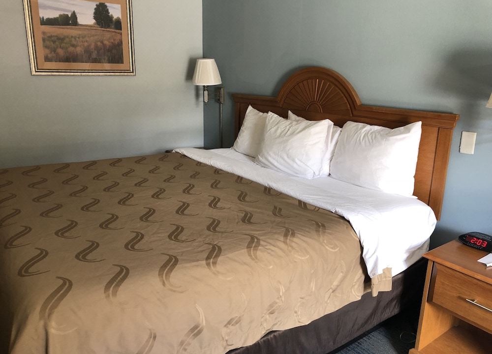 Photo of Bedroom in Newbern