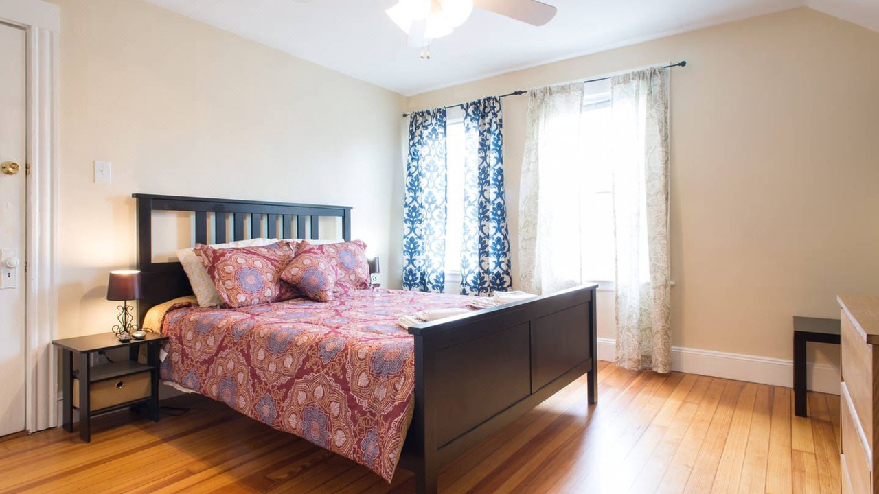 Photo of Bedroom in Salem