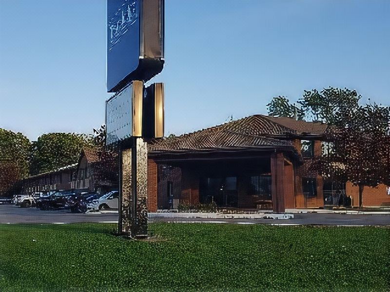 Photo of Buildings in Welland
