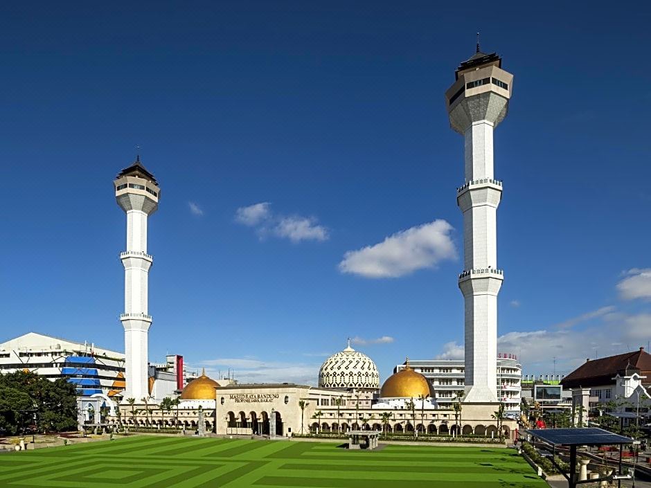 Photo of Buildings in Sukajadi