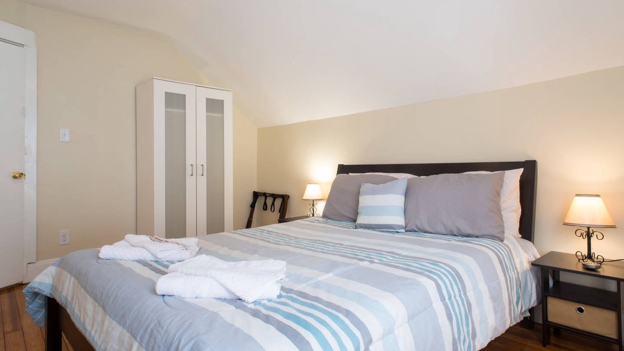 Photo of Bedroom in Salem