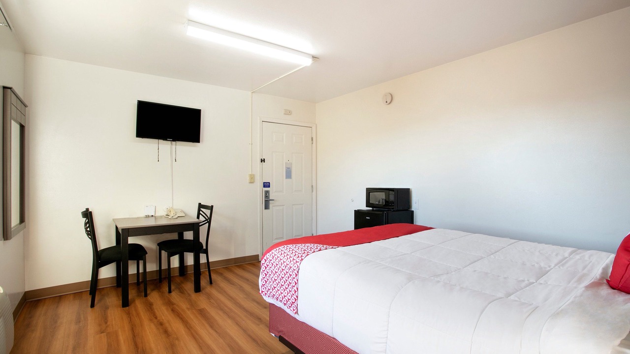 Photo of Bedroom in Carrolls