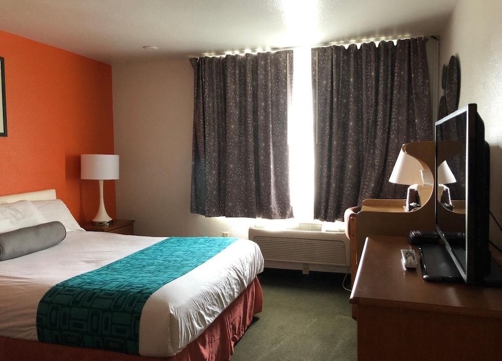 Photo of Bedroom in Southeast Salem