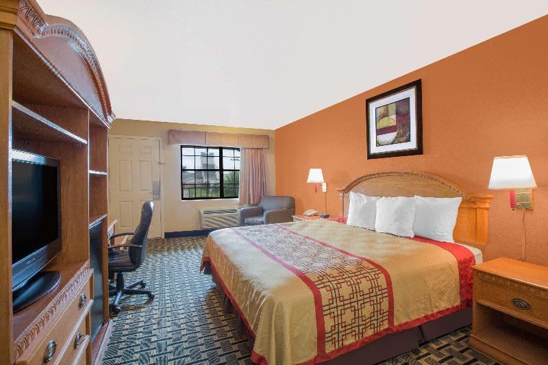 Photo of Bedroom in Monroe