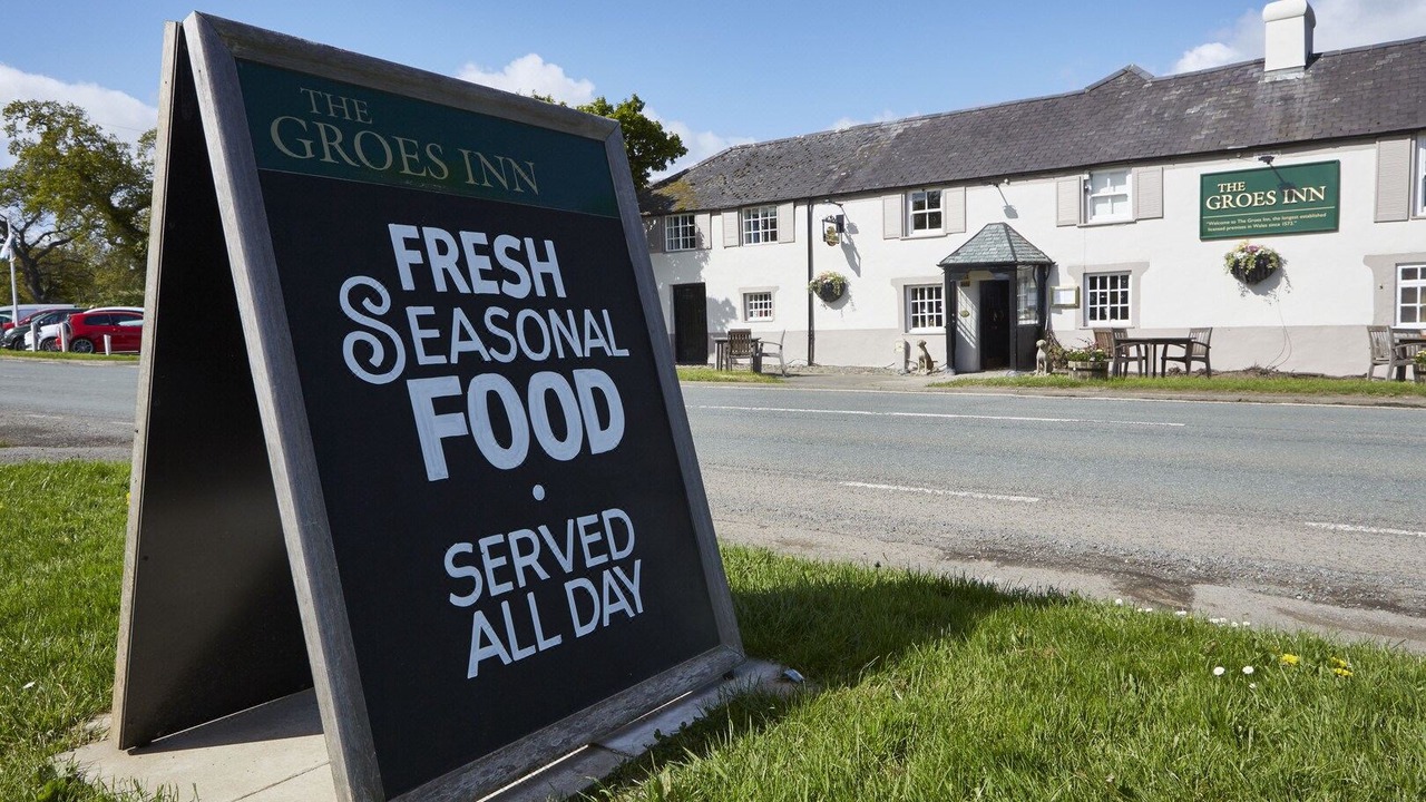 Photo of Buildings in Henryd
