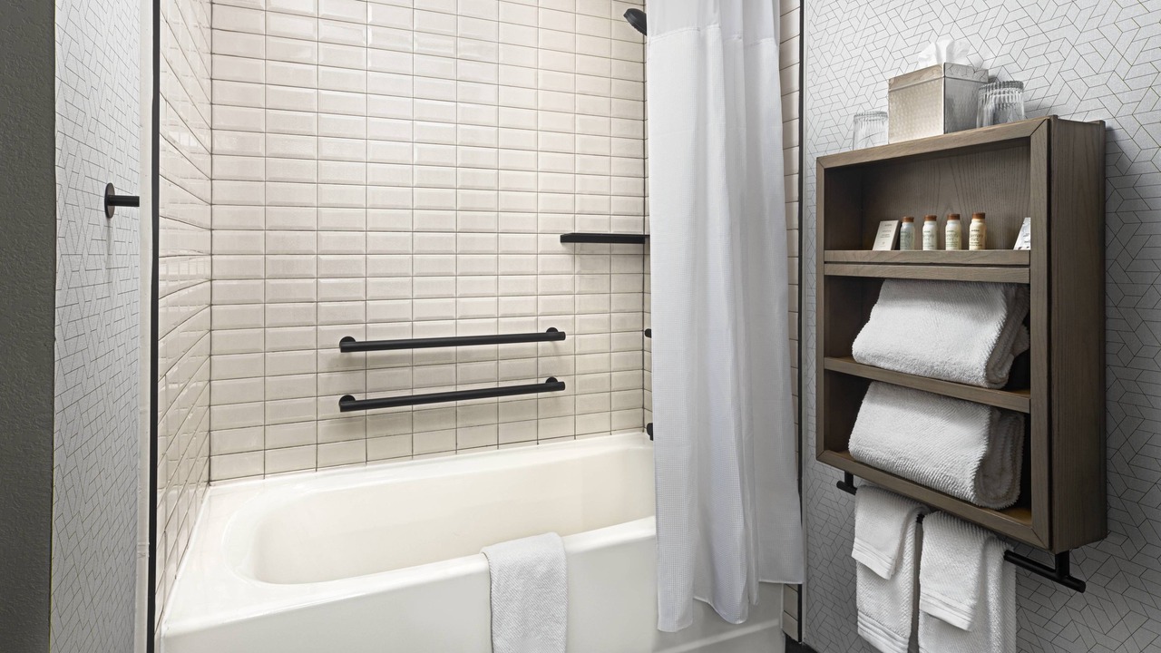 Photo of Bathroom in Plantation