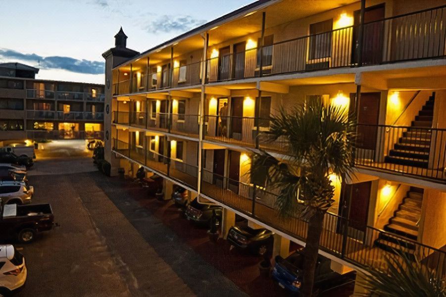 Photo of Buildings in Tybee Island