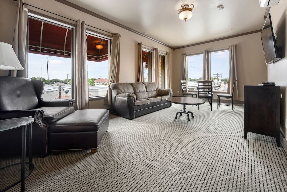 Photo of Livingroom in Gonzales
