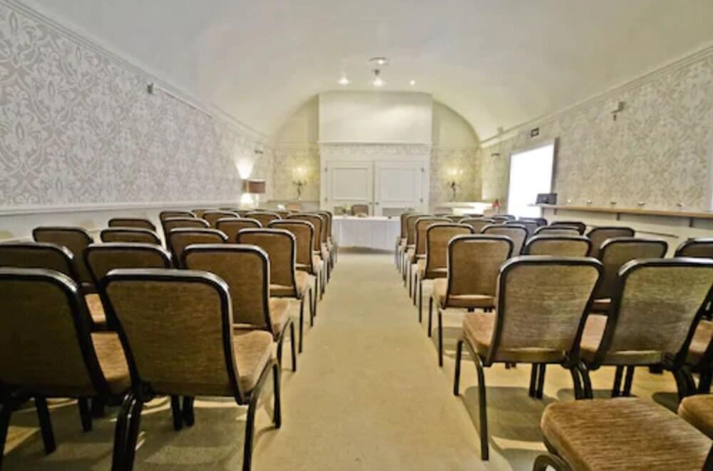 Photo of Others in Dunmow