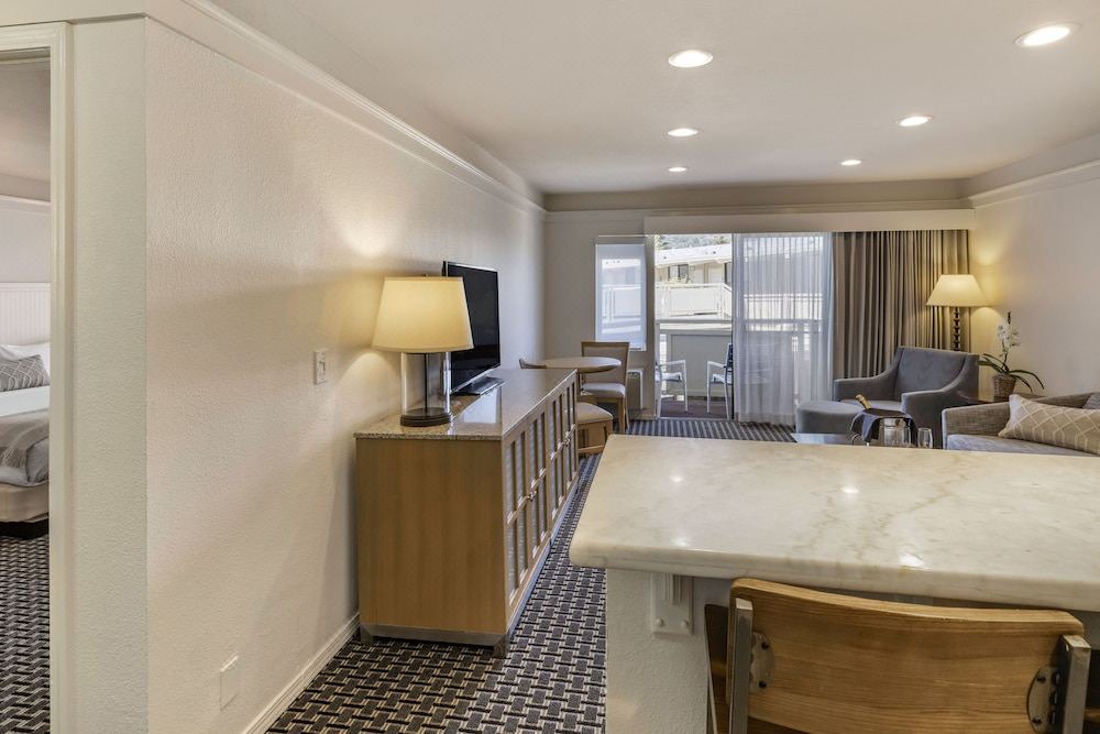 Photo of Others in Belvedere Tiburon