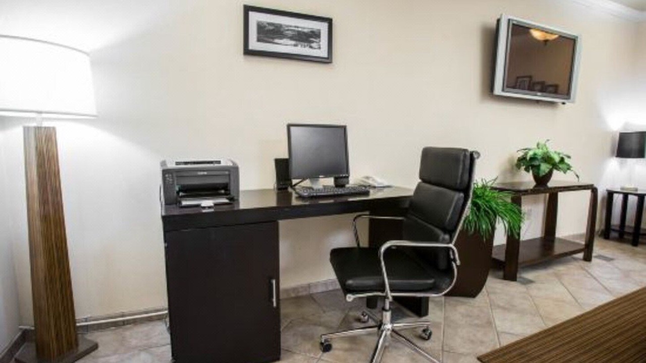 Photo of Livingroom in Hewitt