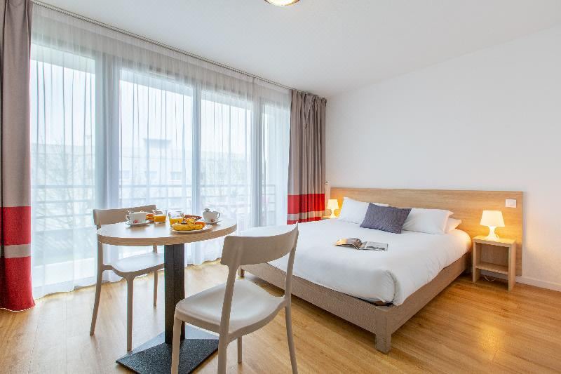 Photo of Others in Miroir - Batignolles