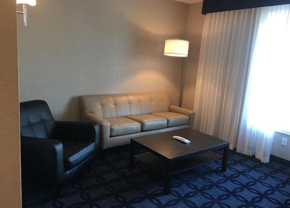 Photo of Others in Hannibal