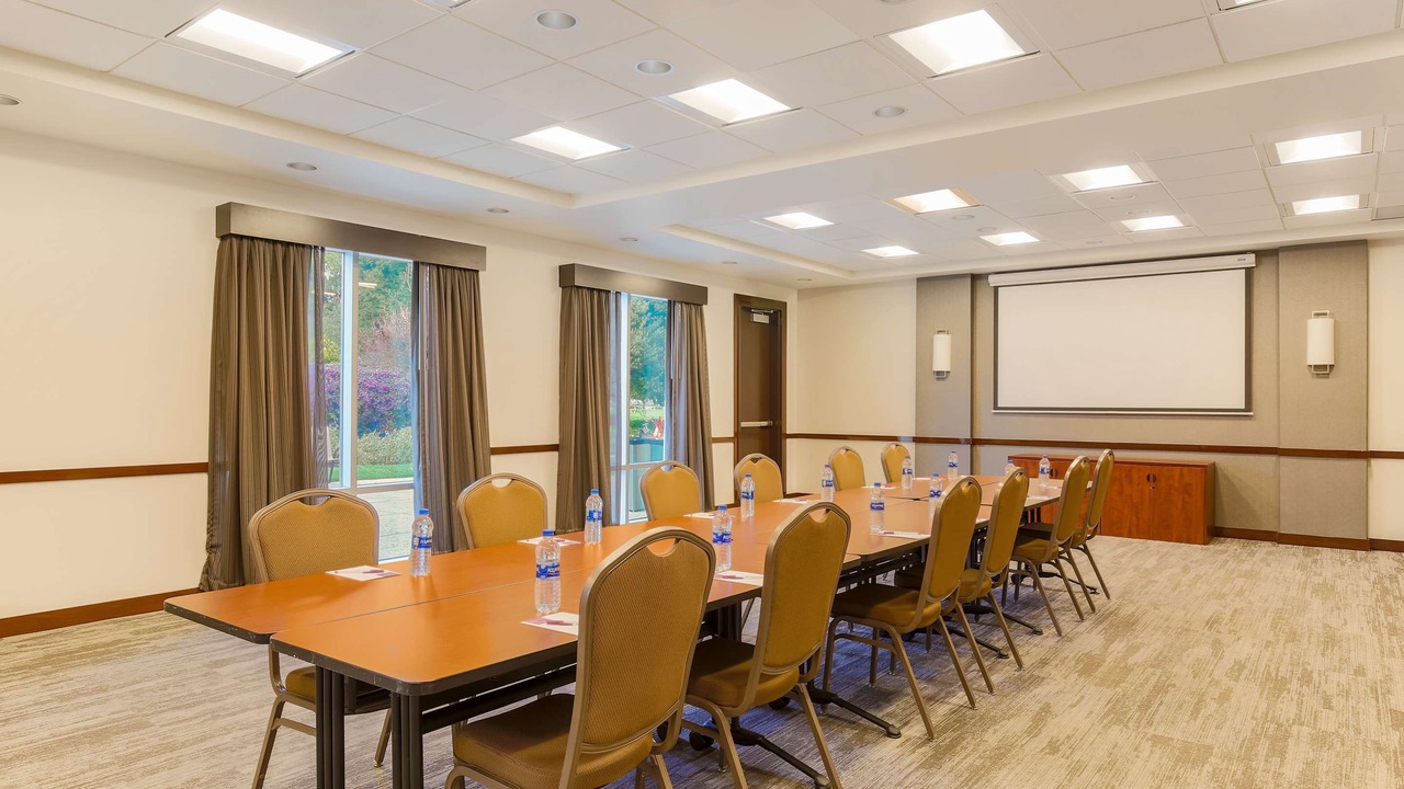 Photo of Livingroom in Davis