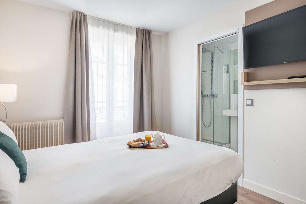 Photo of Bedroom in Quartier de la Plaine-de-Monceaux
