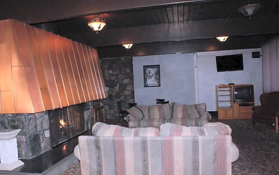 Photo of Livingroom in Thompson